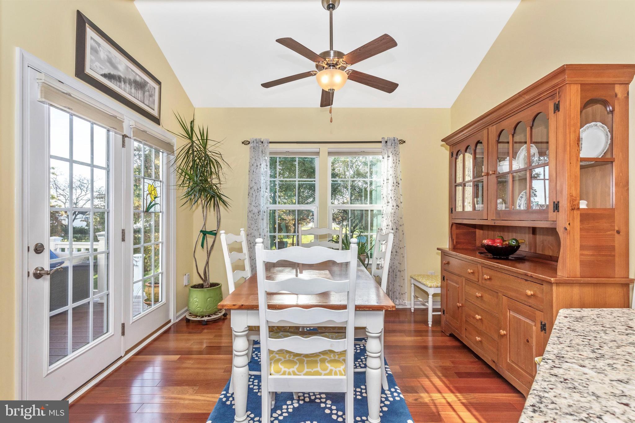 MONTGOMERY VIEW - Residential