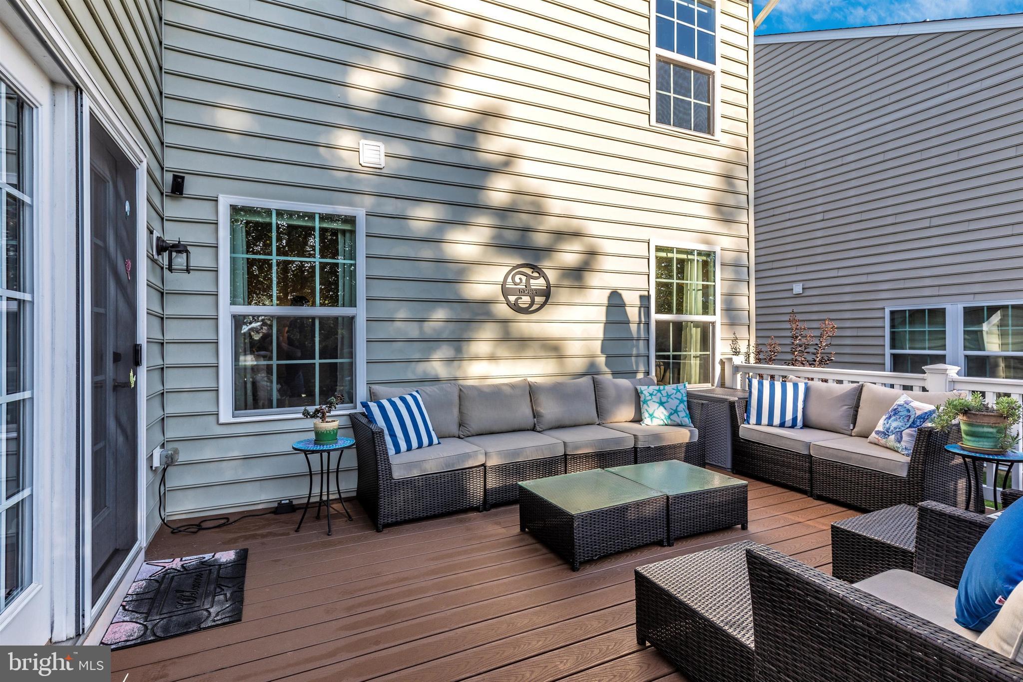 MONTGOMERY VIEW - Residential