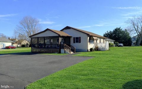 Homes For Sale - 31461 Hope Street<br/> OCEAN VIEW, DE 19970