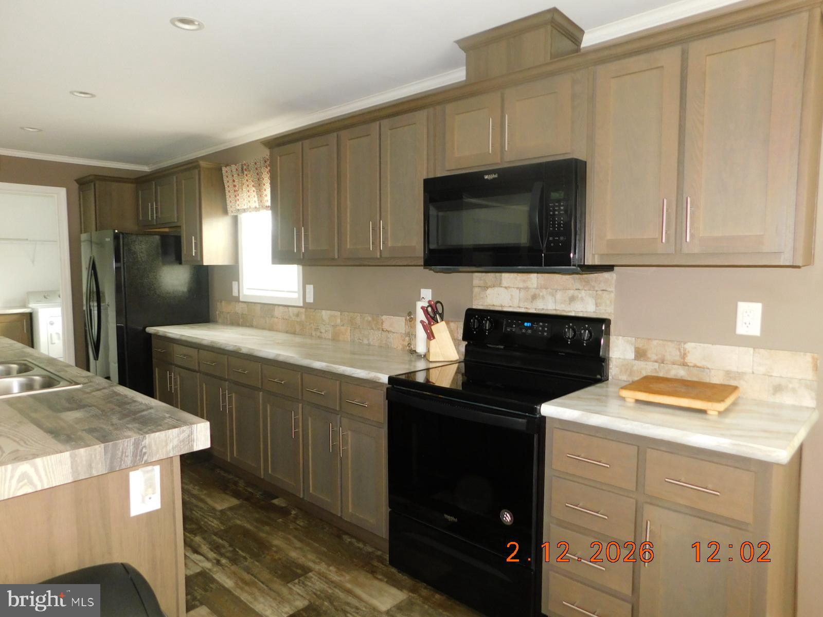 CHESTNUT POINT ESTATES & MARINA - Residential