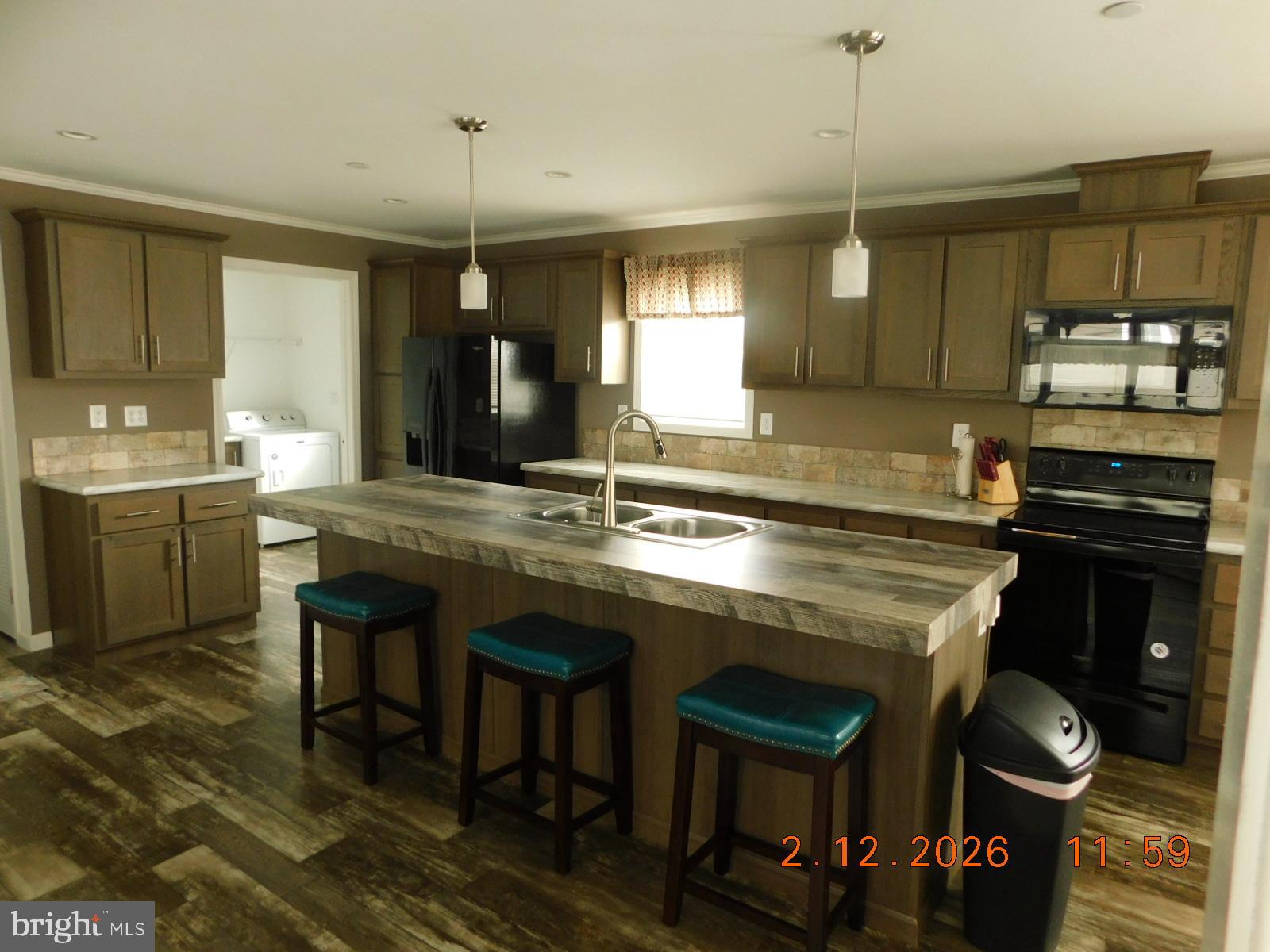 CHESTNUT POINT ESTATES & MARINA - Residential