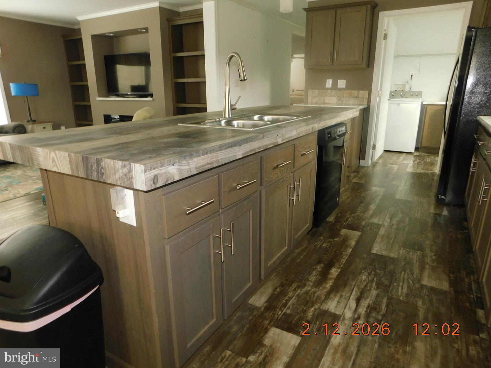 CHESTNUT POINT ESTATES & MARINA - Residential