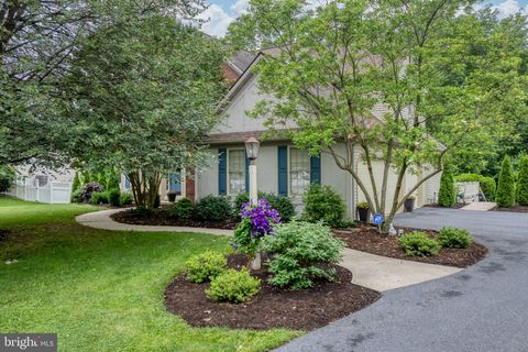 Photo of 16 Fox Hollow Drive, LANCASTER, PA 17602 (MLS # PALA2072340)