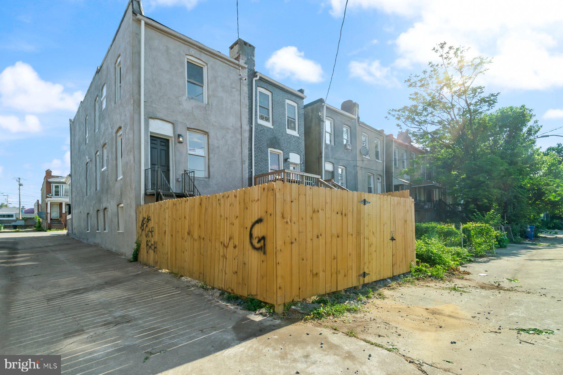 EASTERWOOD - Residential