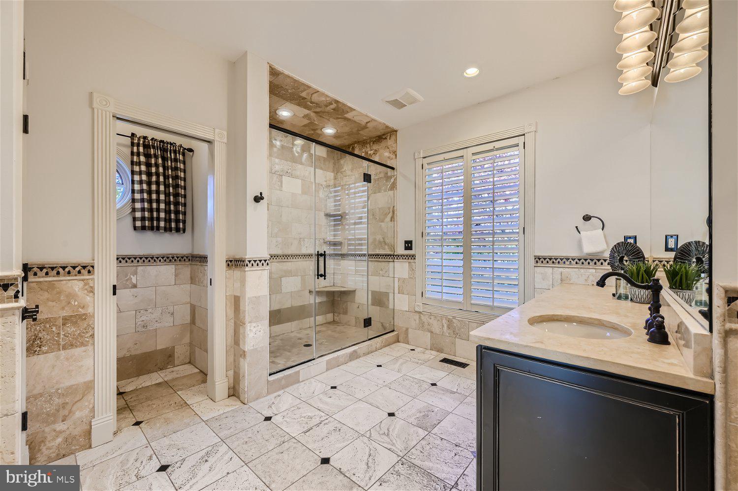 MANOR PARK - Residential