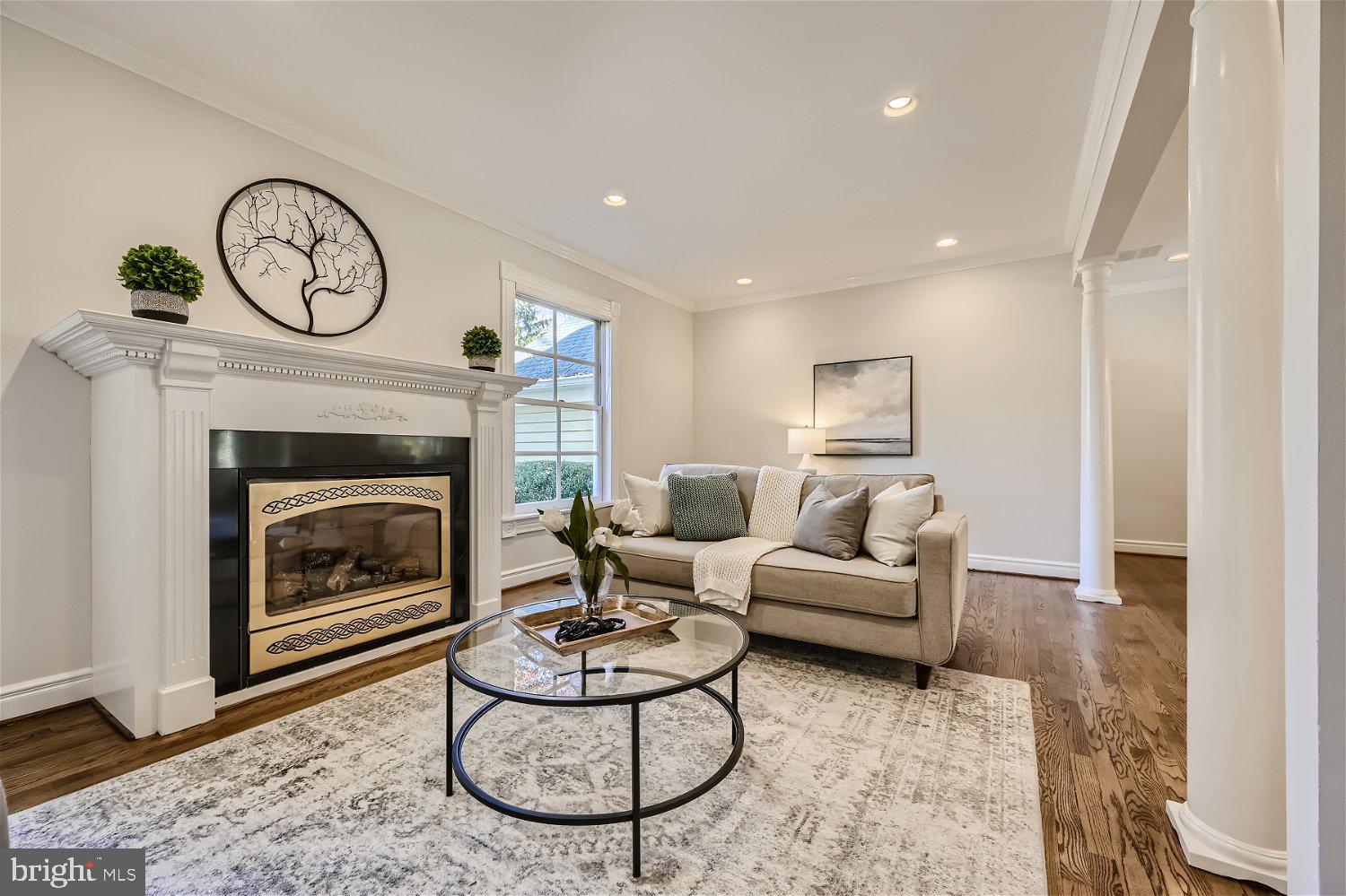 MANOR PARK - Residential