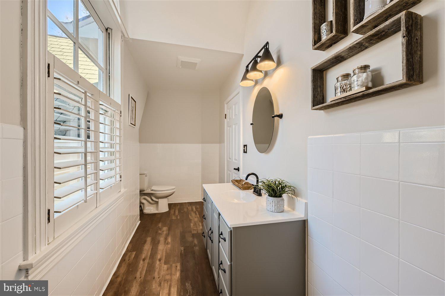 MANOR PARK - Residential