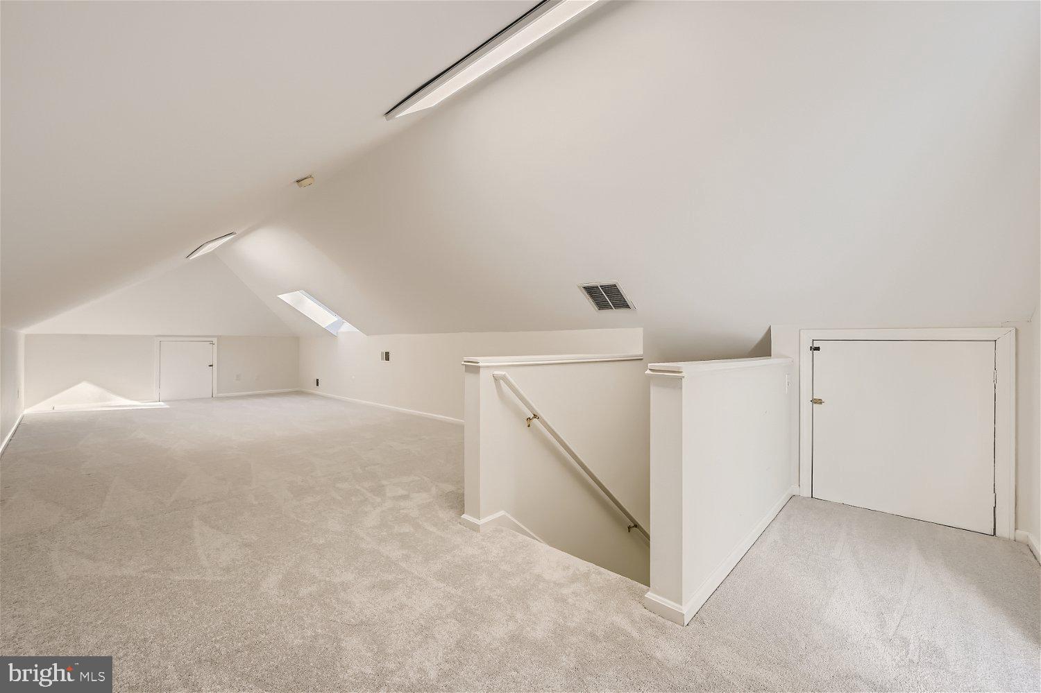 MANOR PARK - Residential