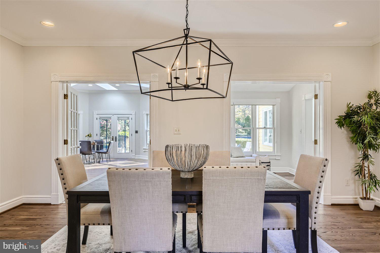 MANOR PARK - Residential