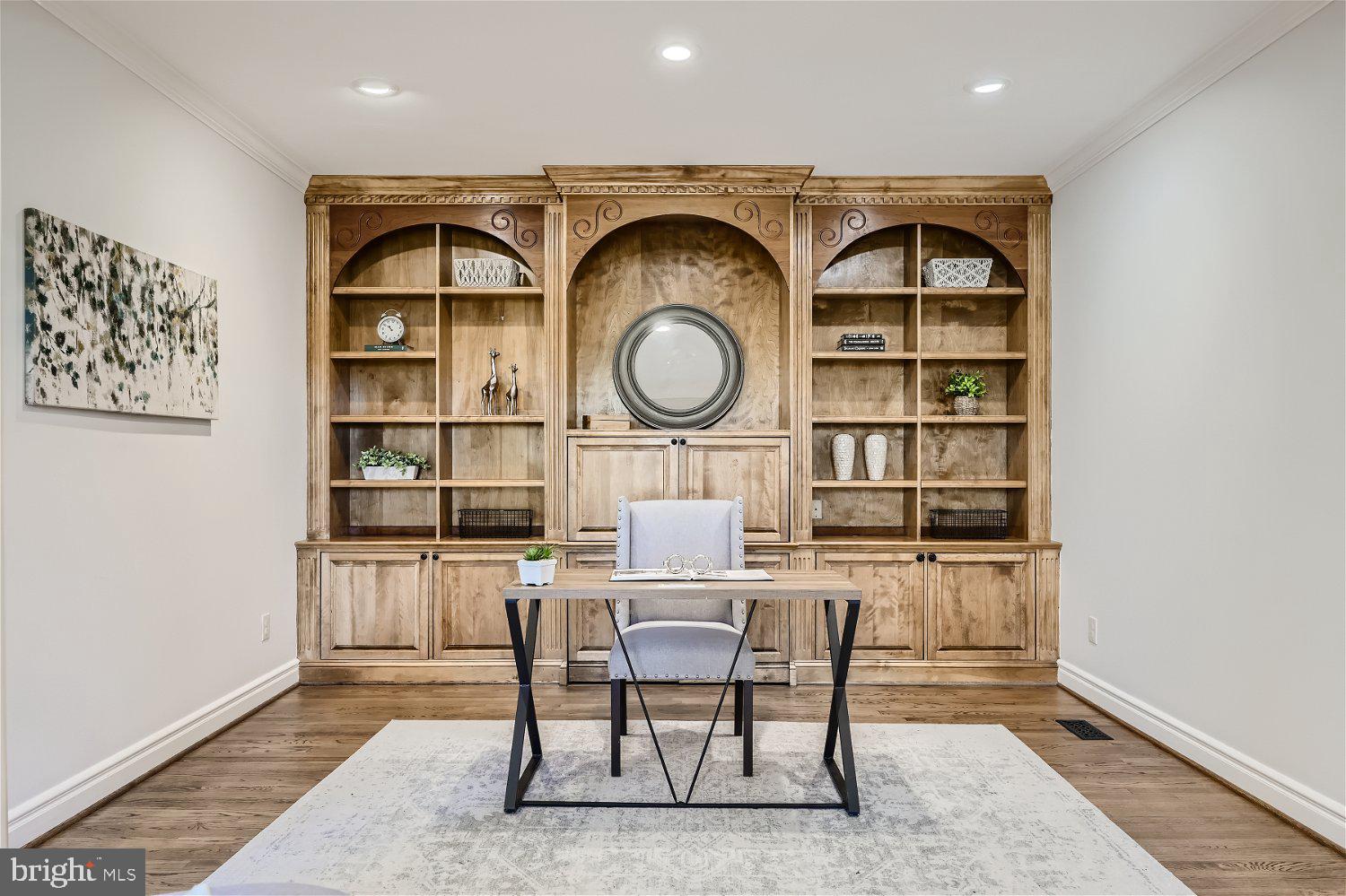 MANOR PARK - Residential