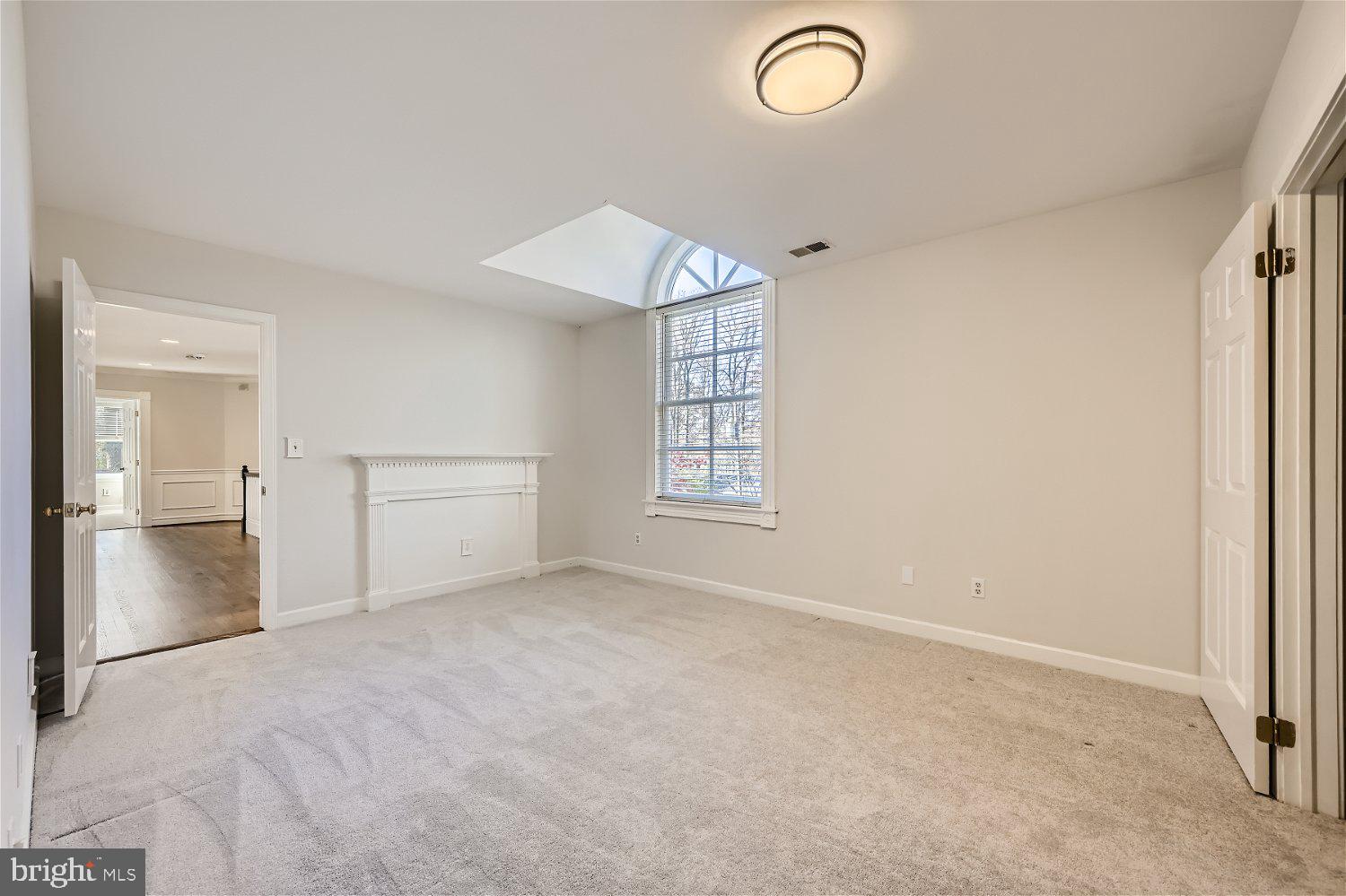 MANOR PARK - Residential