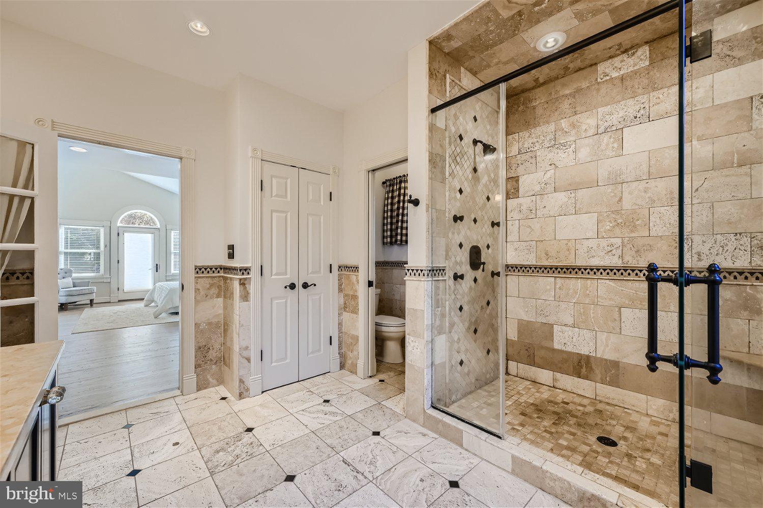 MANOR PARK - Residential