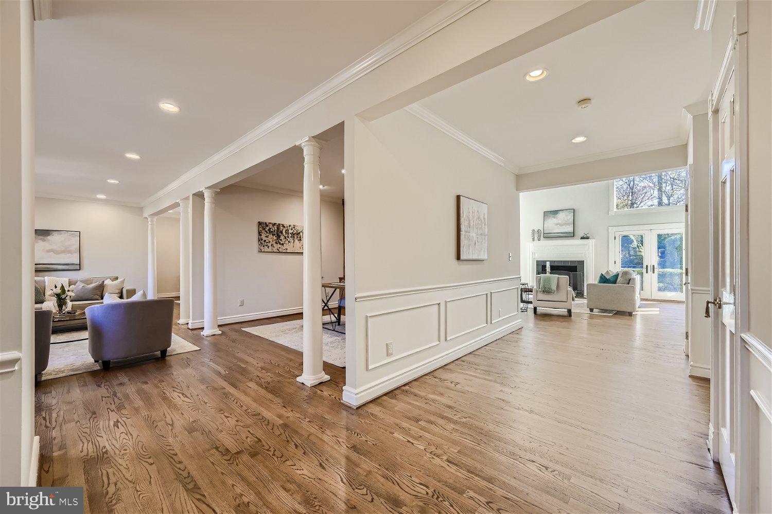 MANOR PARK - Residential