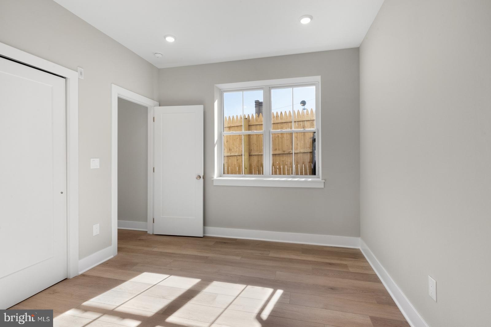 ROXBOROUGH - Residential Lease