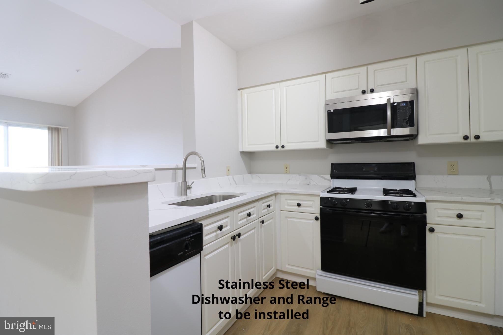 2204 WESTCOURT LANE 405