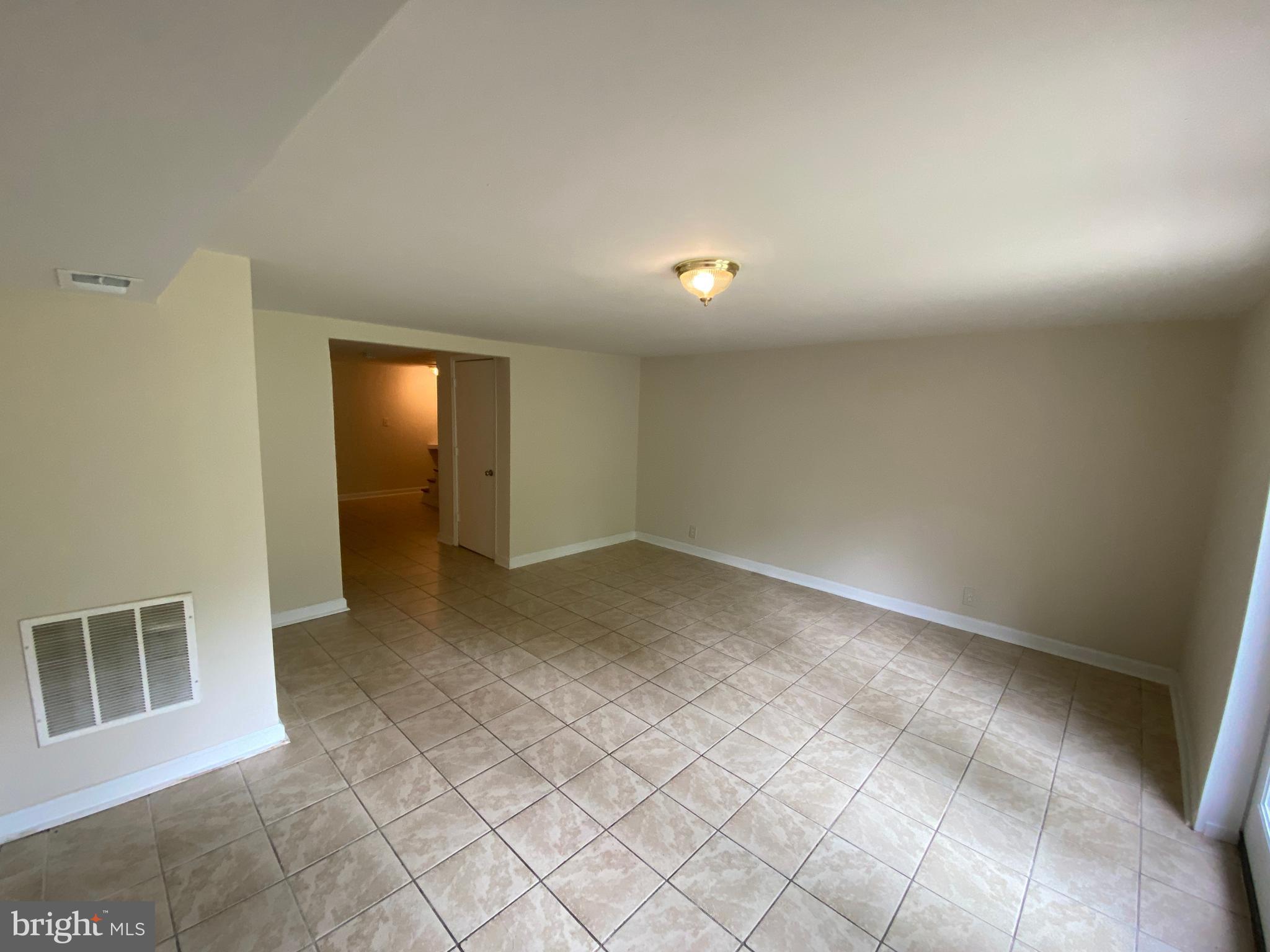 OLDE GREENWICH - Residential Lease