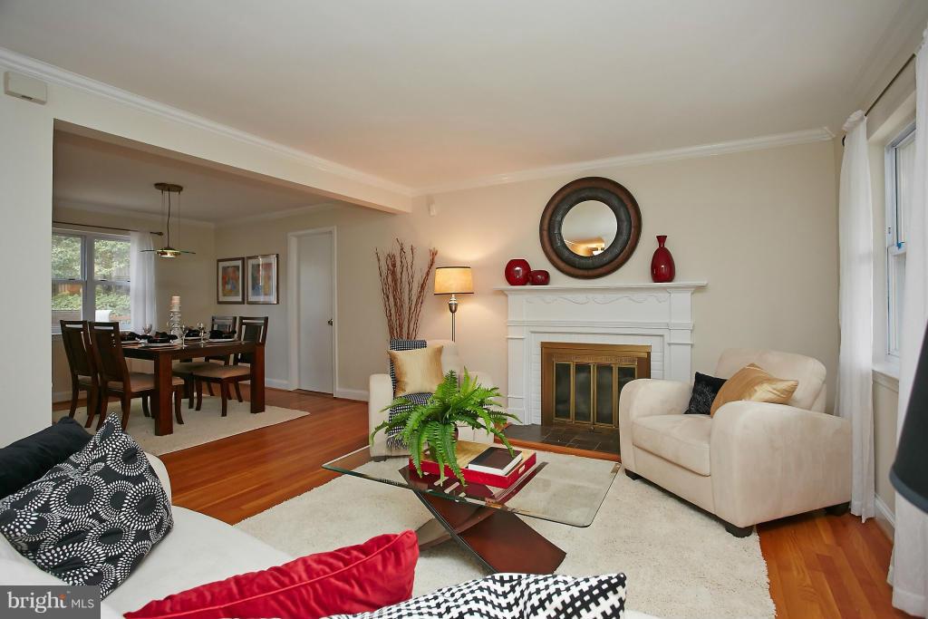 CRESCENT HILLS - Residential