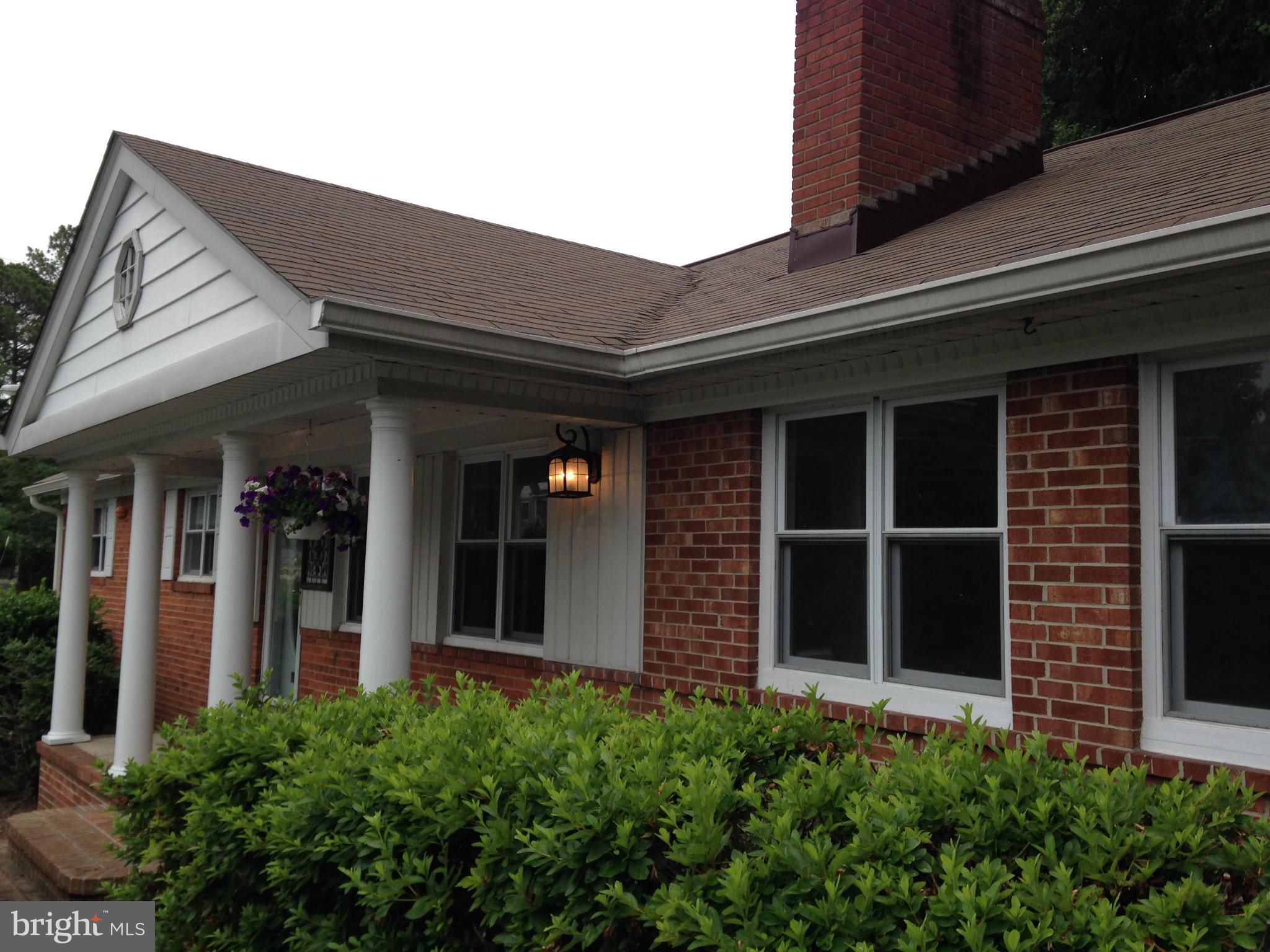 CRESCENT HILLS - Residential