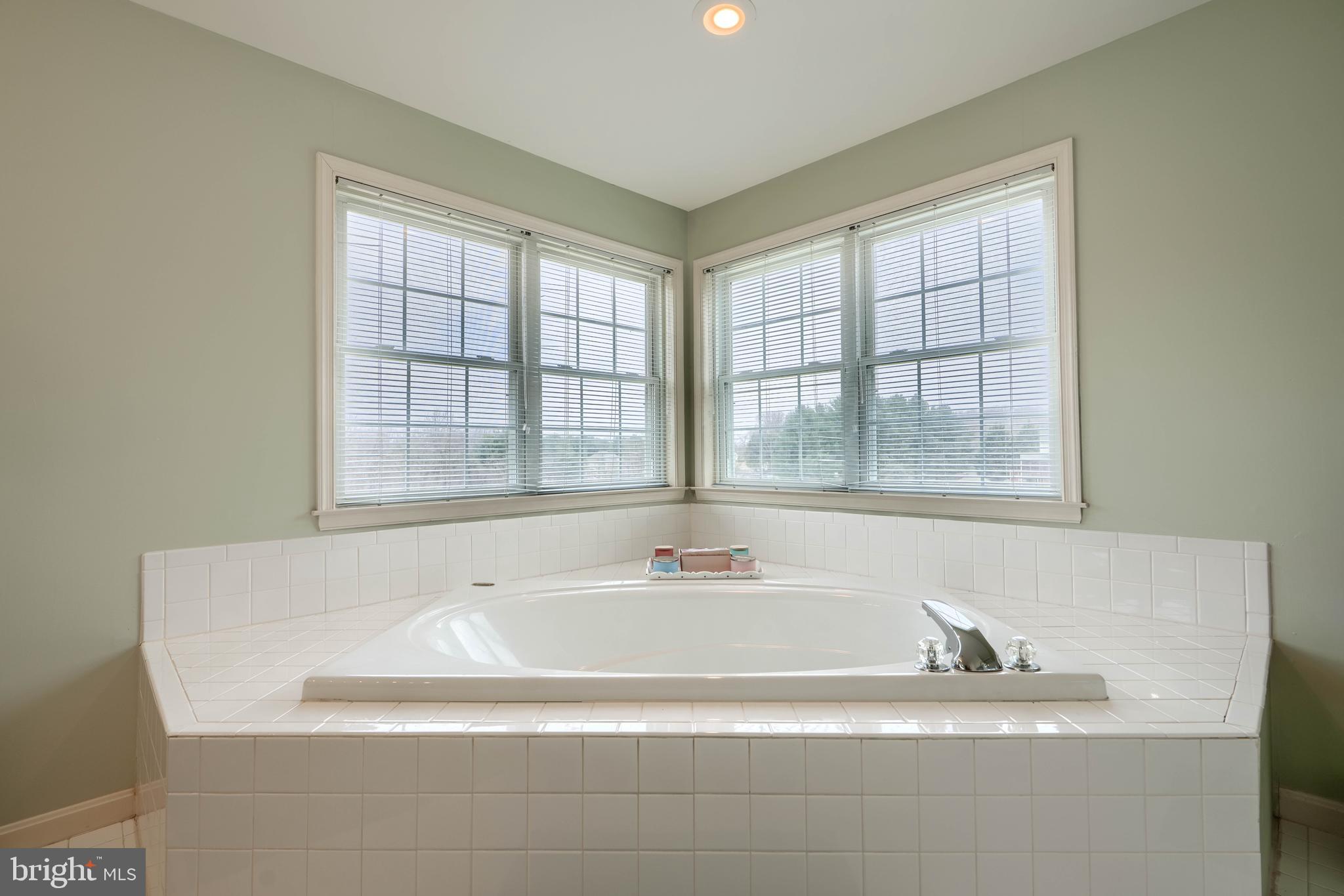 EDRICH MANOR - Residential