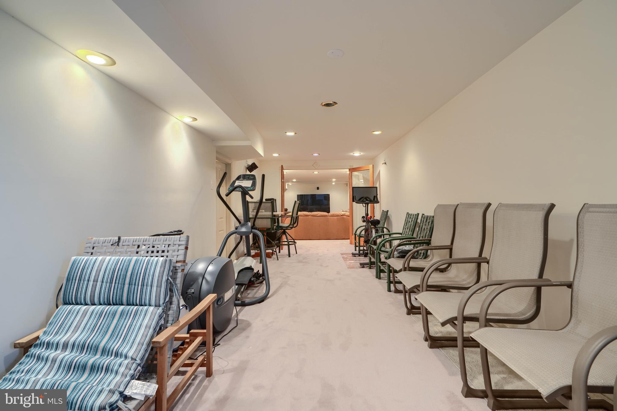 EDRICH MANOR - Residential