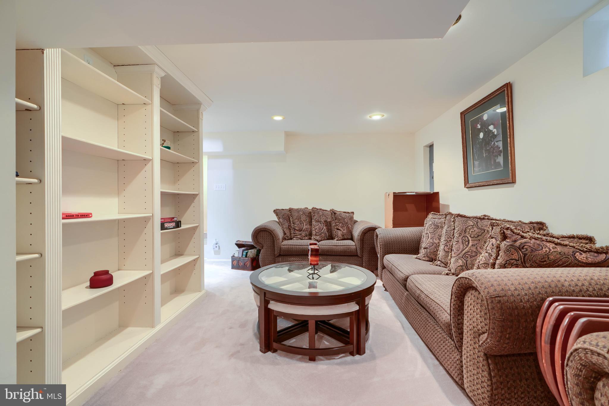 EDRICH MANOR - Residential