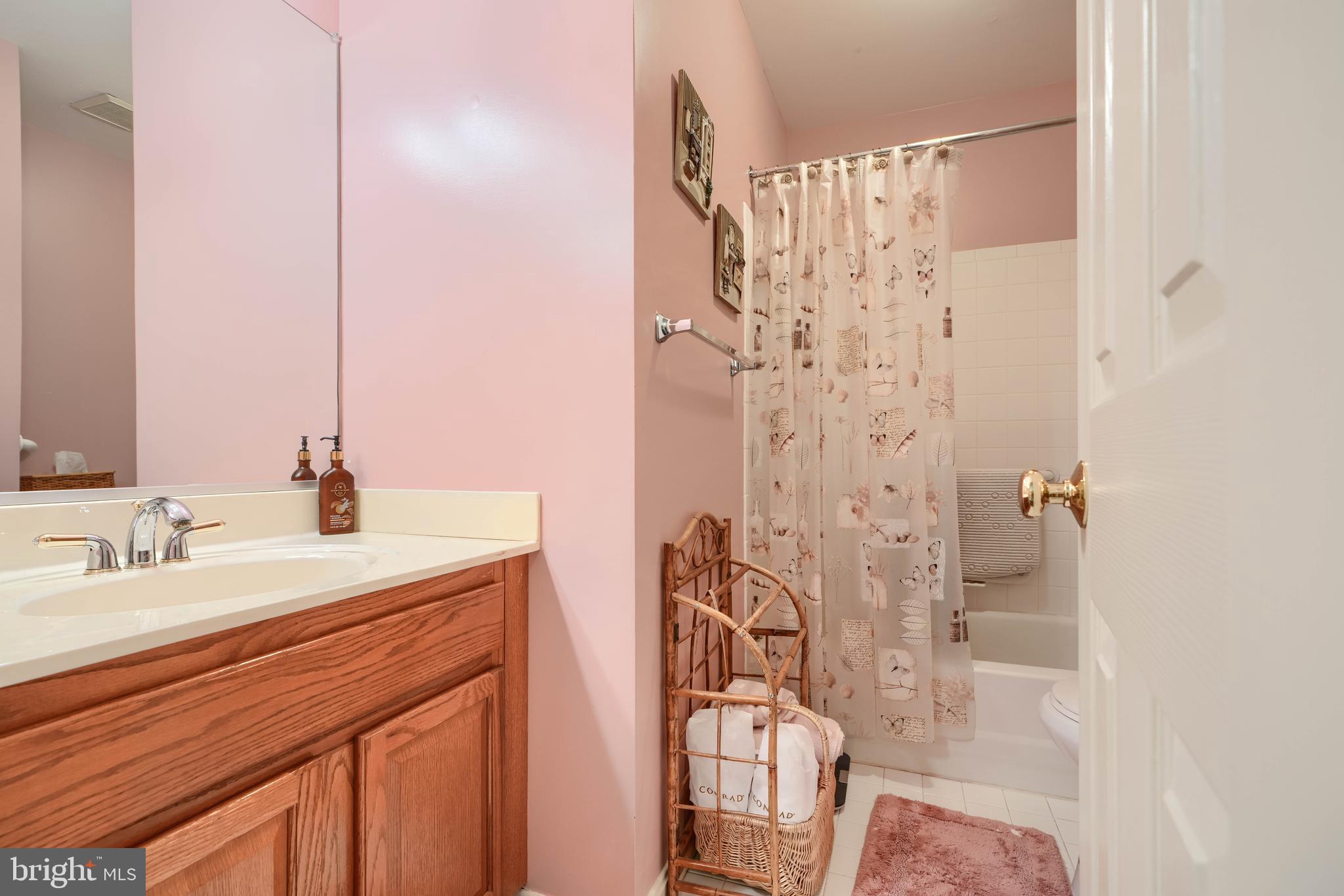 EDRICH MANOR - Residential