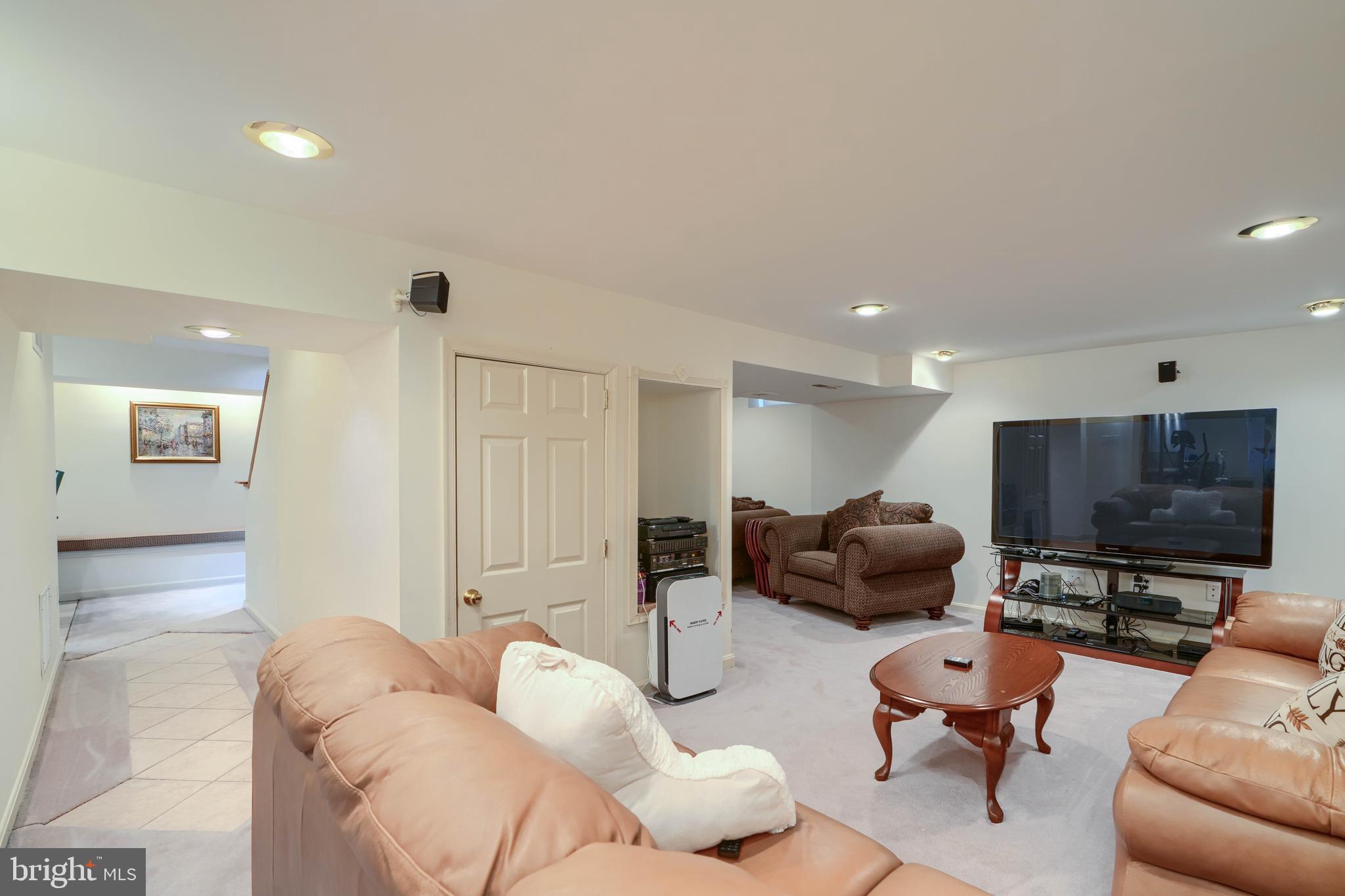 EDRICH MANOR - Residential