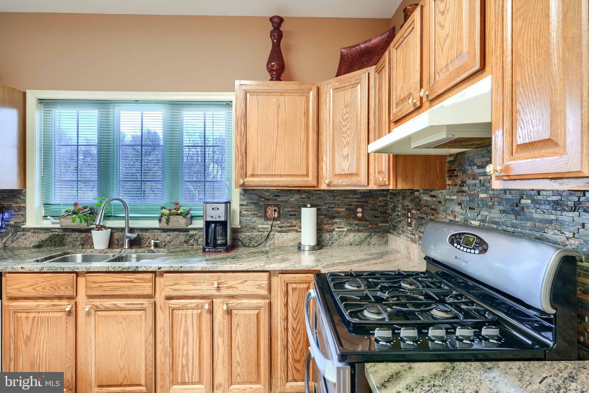 EDRICH MANOR - Residential