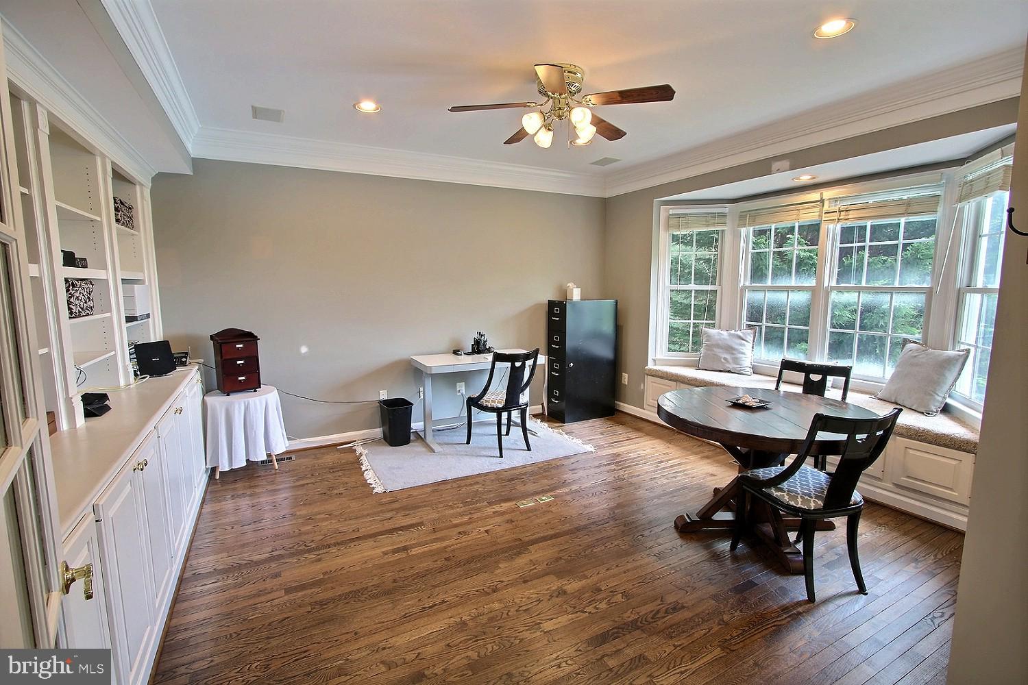 ABRAMS - Residential