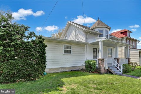 738 PHILADELPHIA AVENUE READING PA 19607