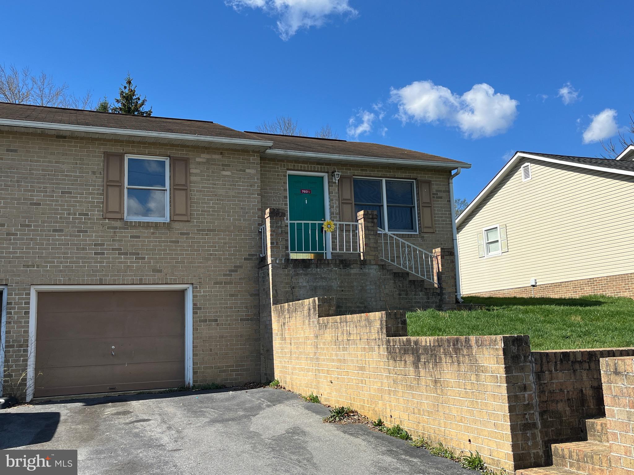 HIGH MEADOW - Residential Lease