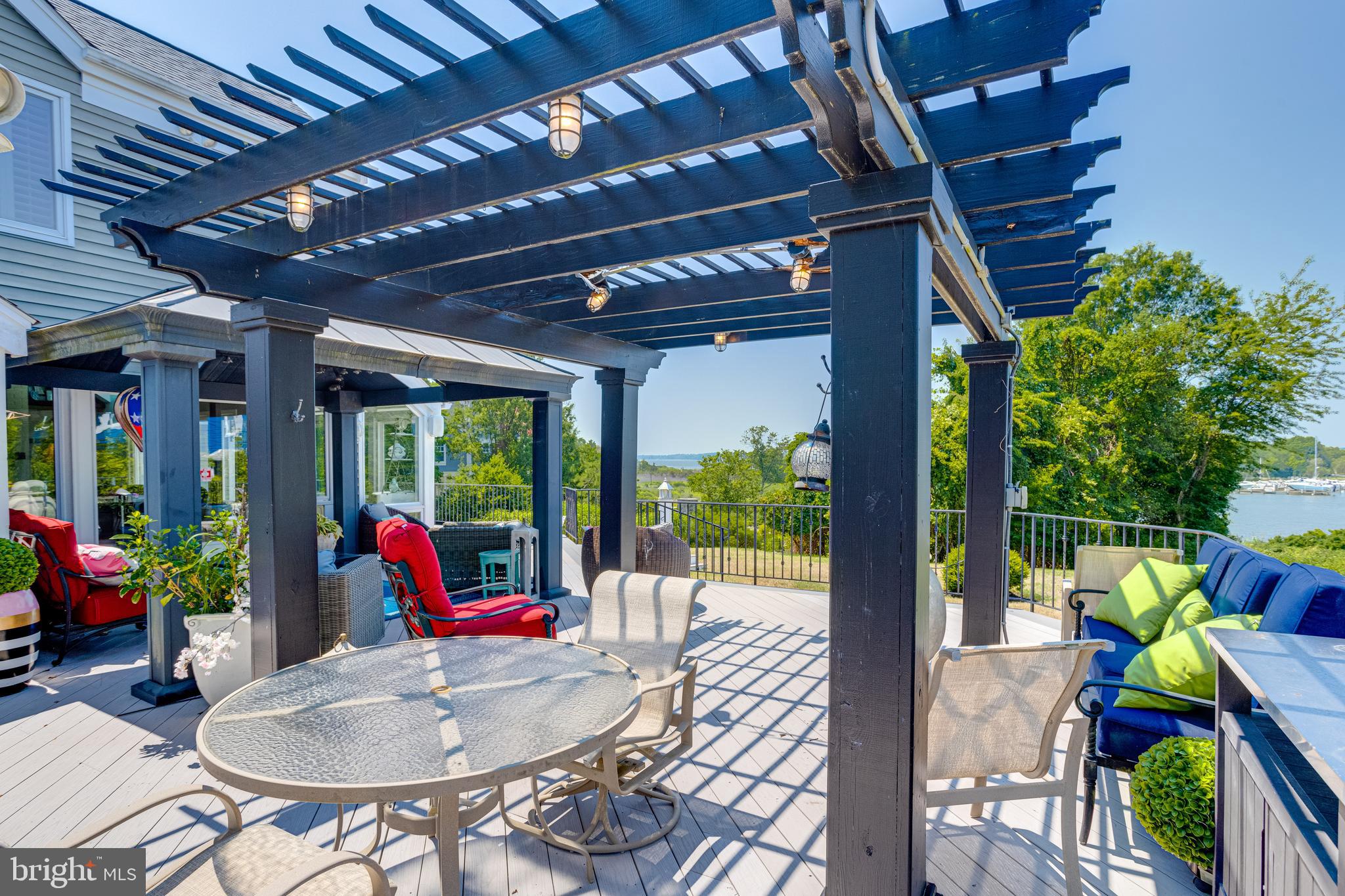 FISHING CREEK FARM - Residential