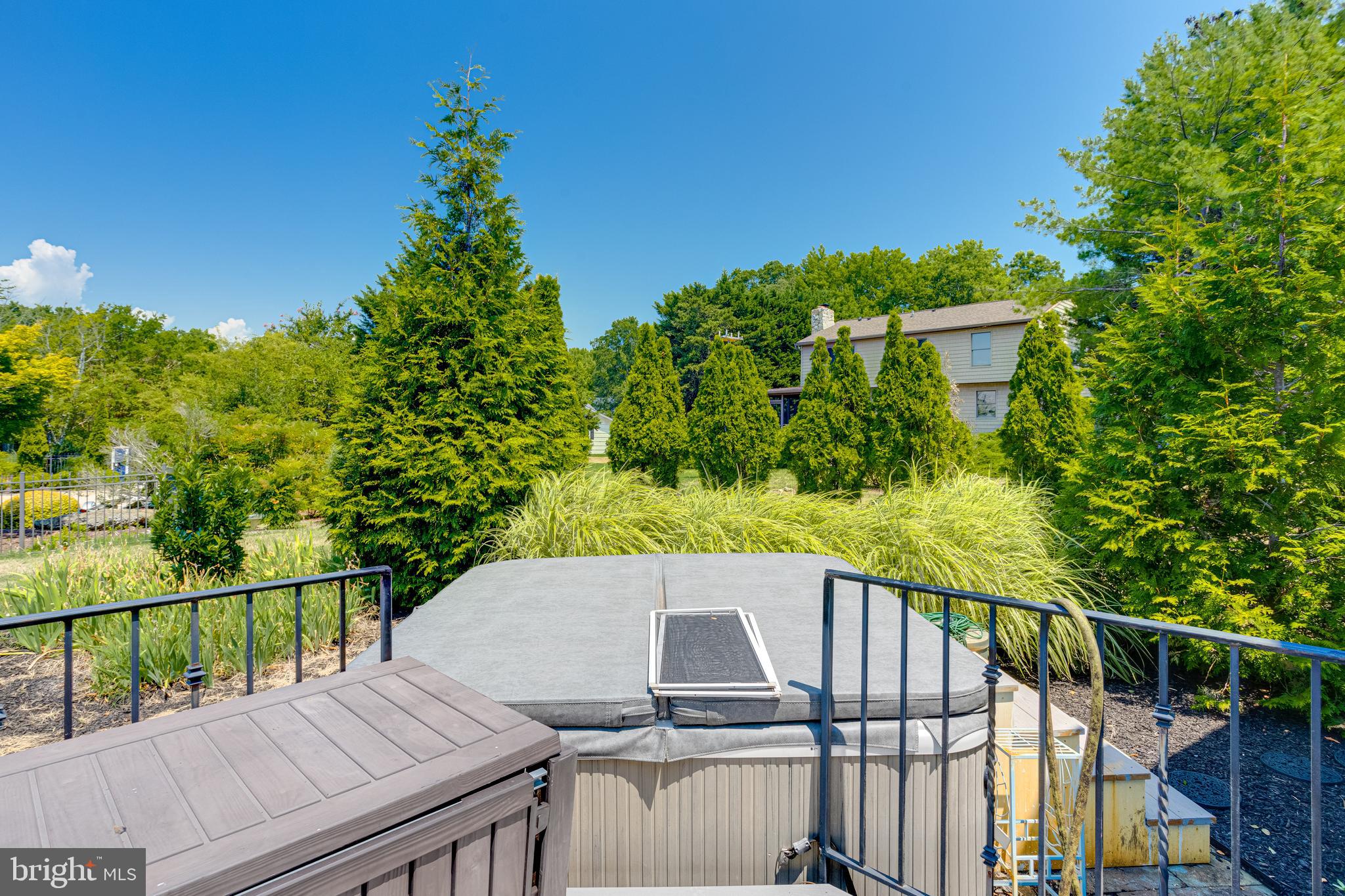 FISHING CREEK FARM - Residential