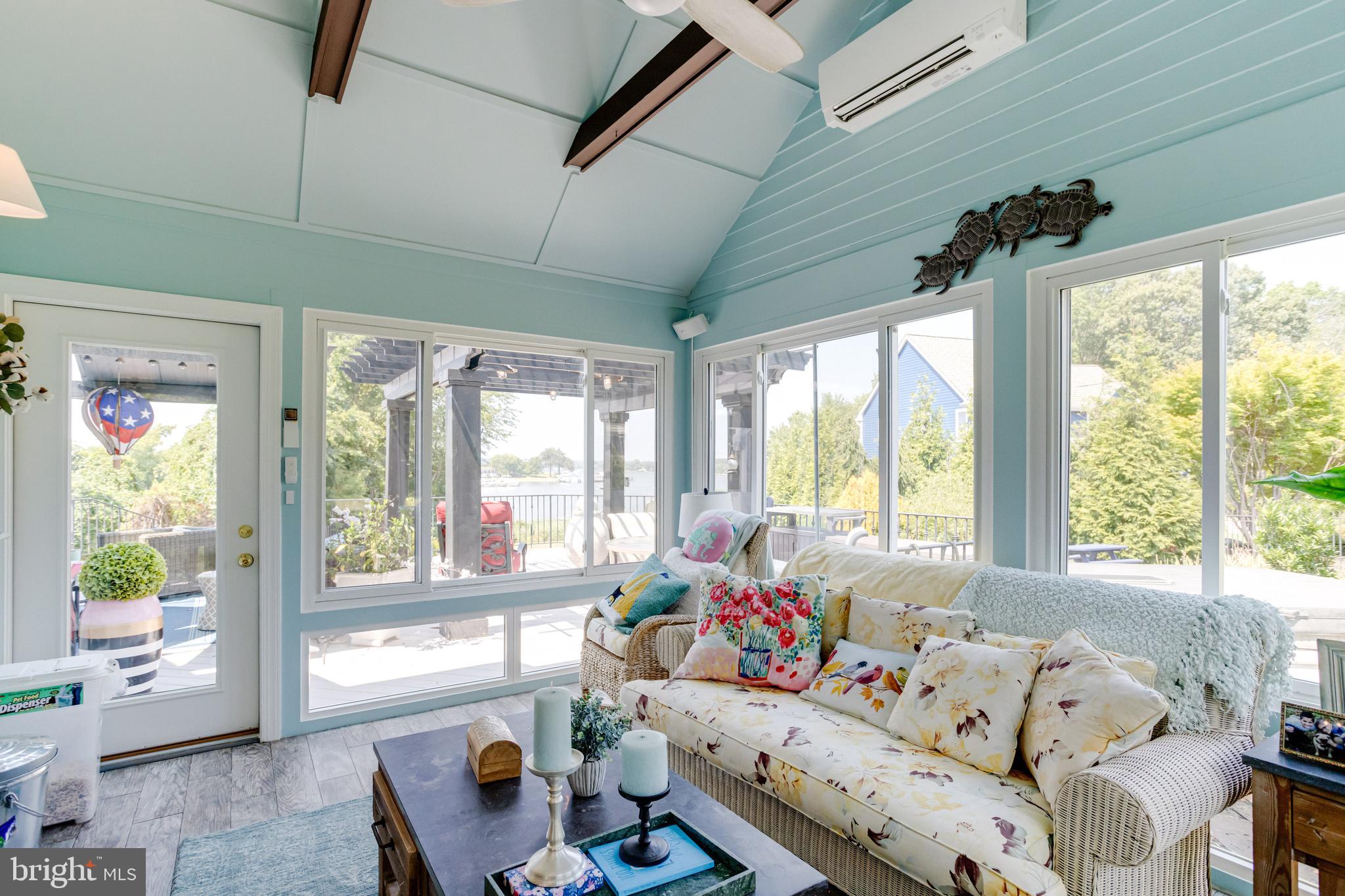 FISHING CREEK FARM - Residential