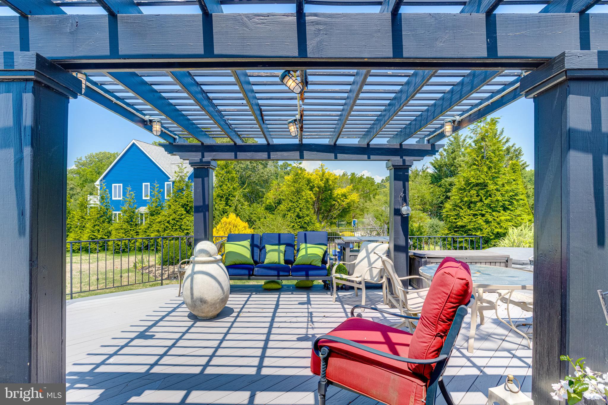 FISHING CREEK FARM - Residential