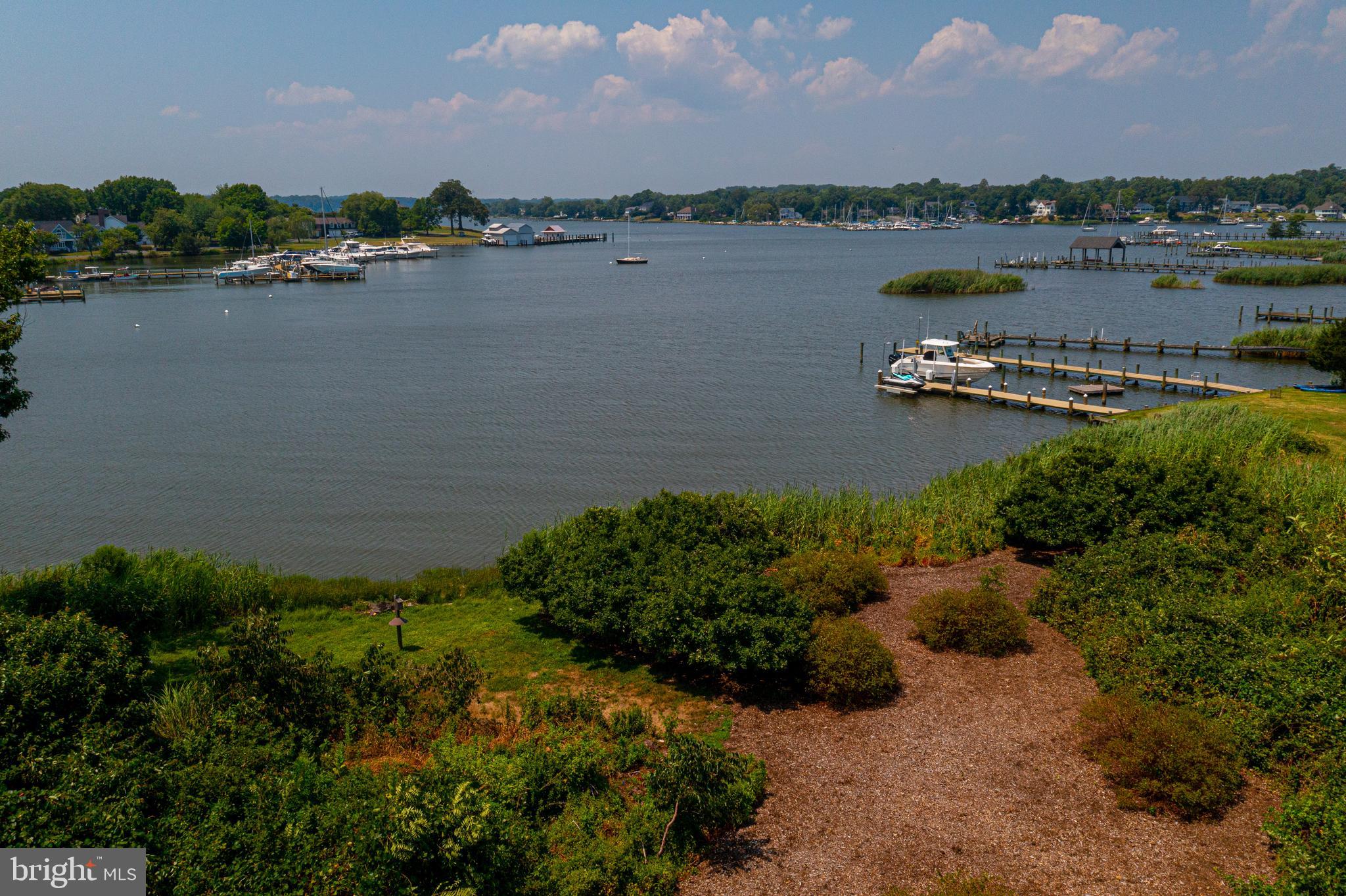 FISHING CREEK FARM - Residential