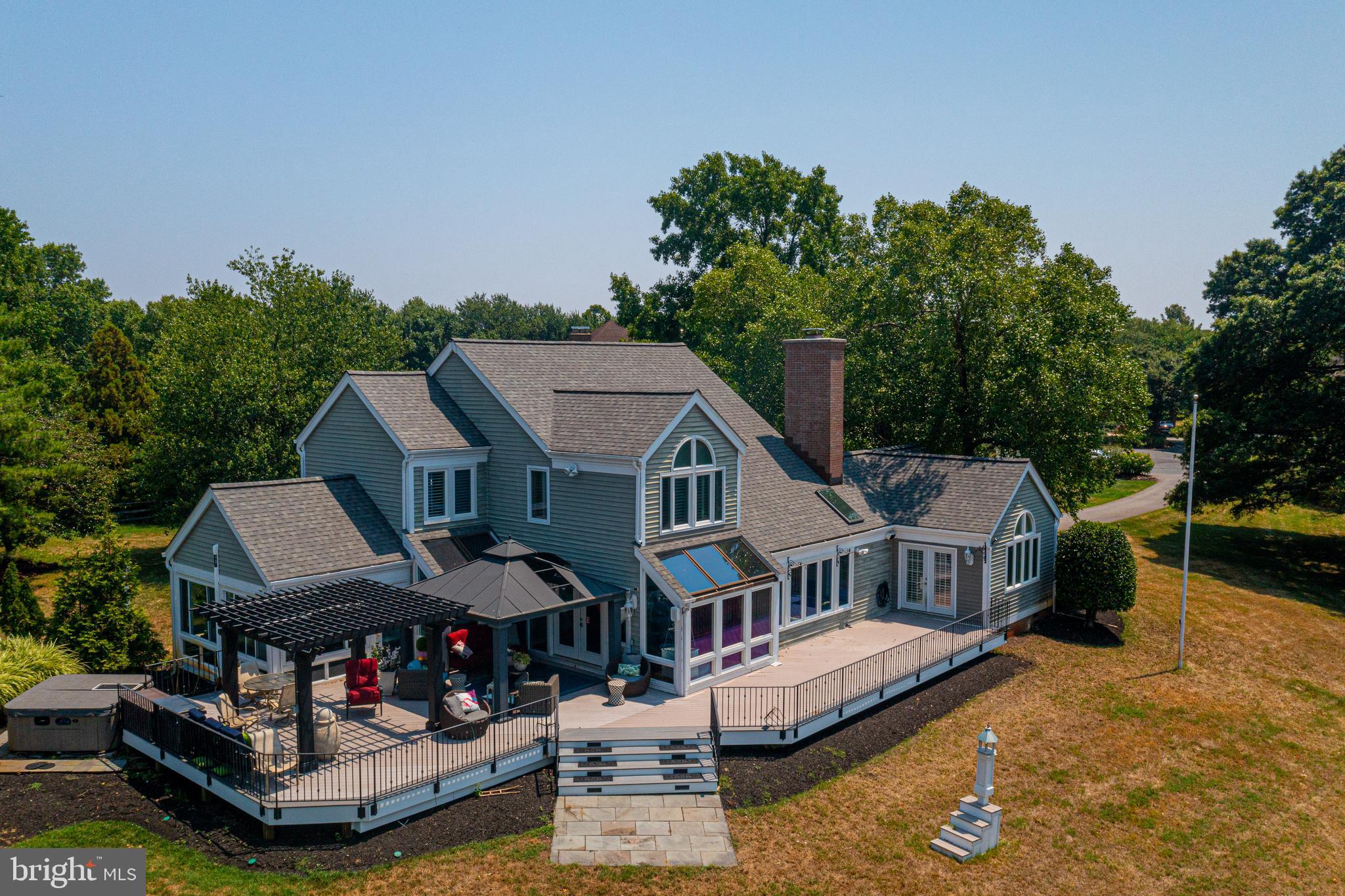 FISHING CREEK FARM - Residential