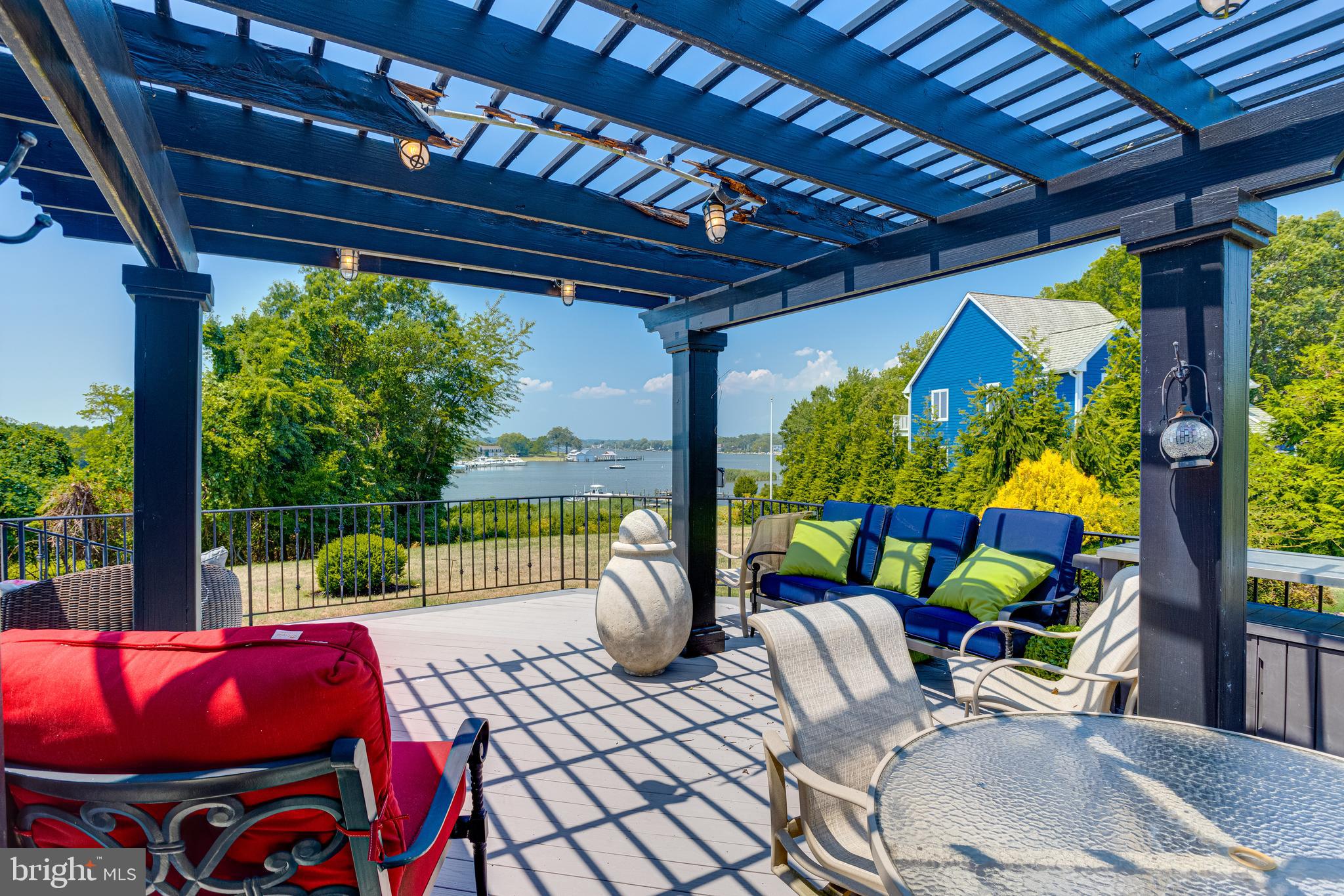 FISHING CREEK FARM - Residential