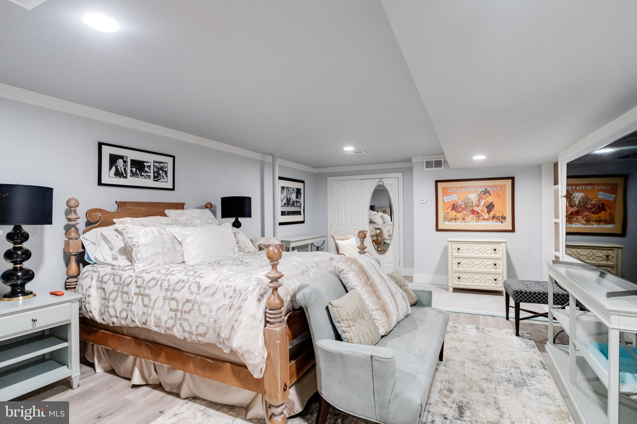 FISHING CREEK FARM - Residential