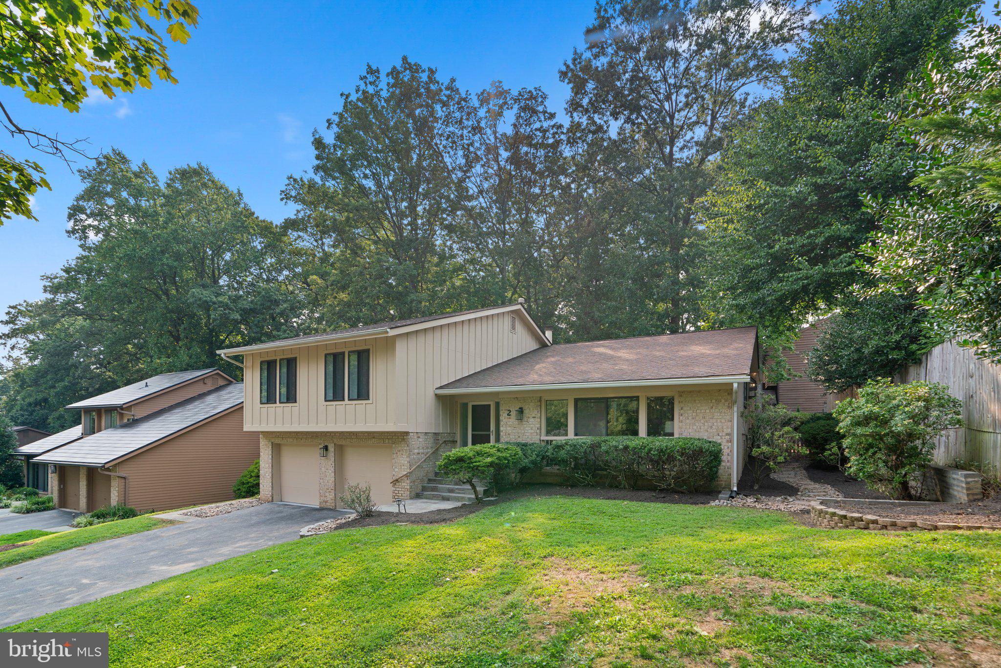 POTOMAC SPRINGS - Residential