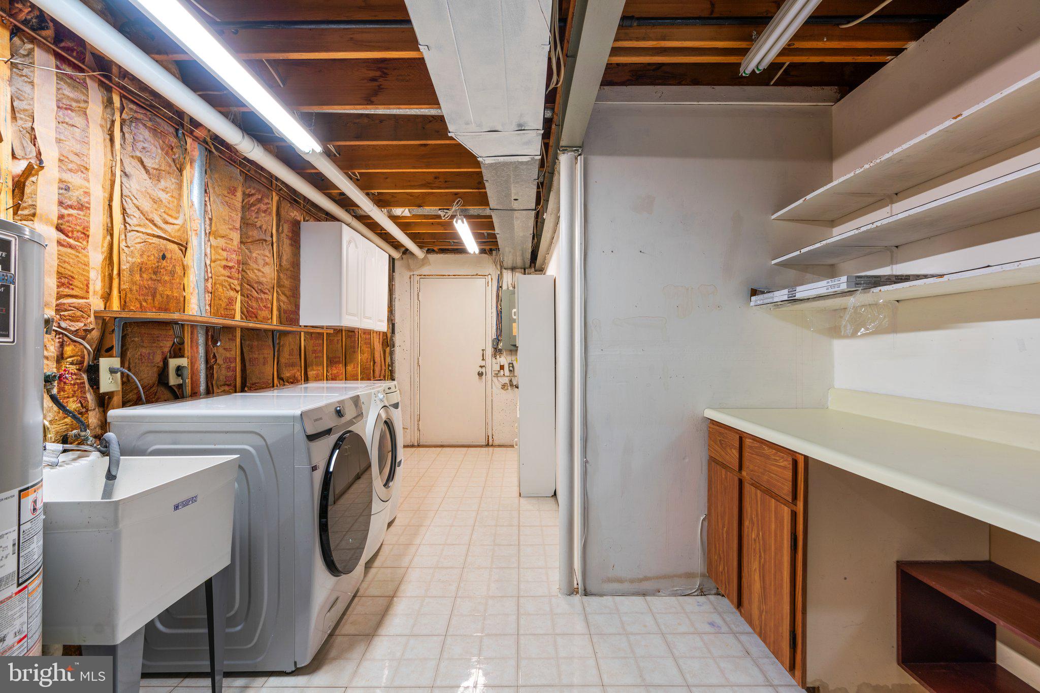 POTOMAC SPRINGS - Residential