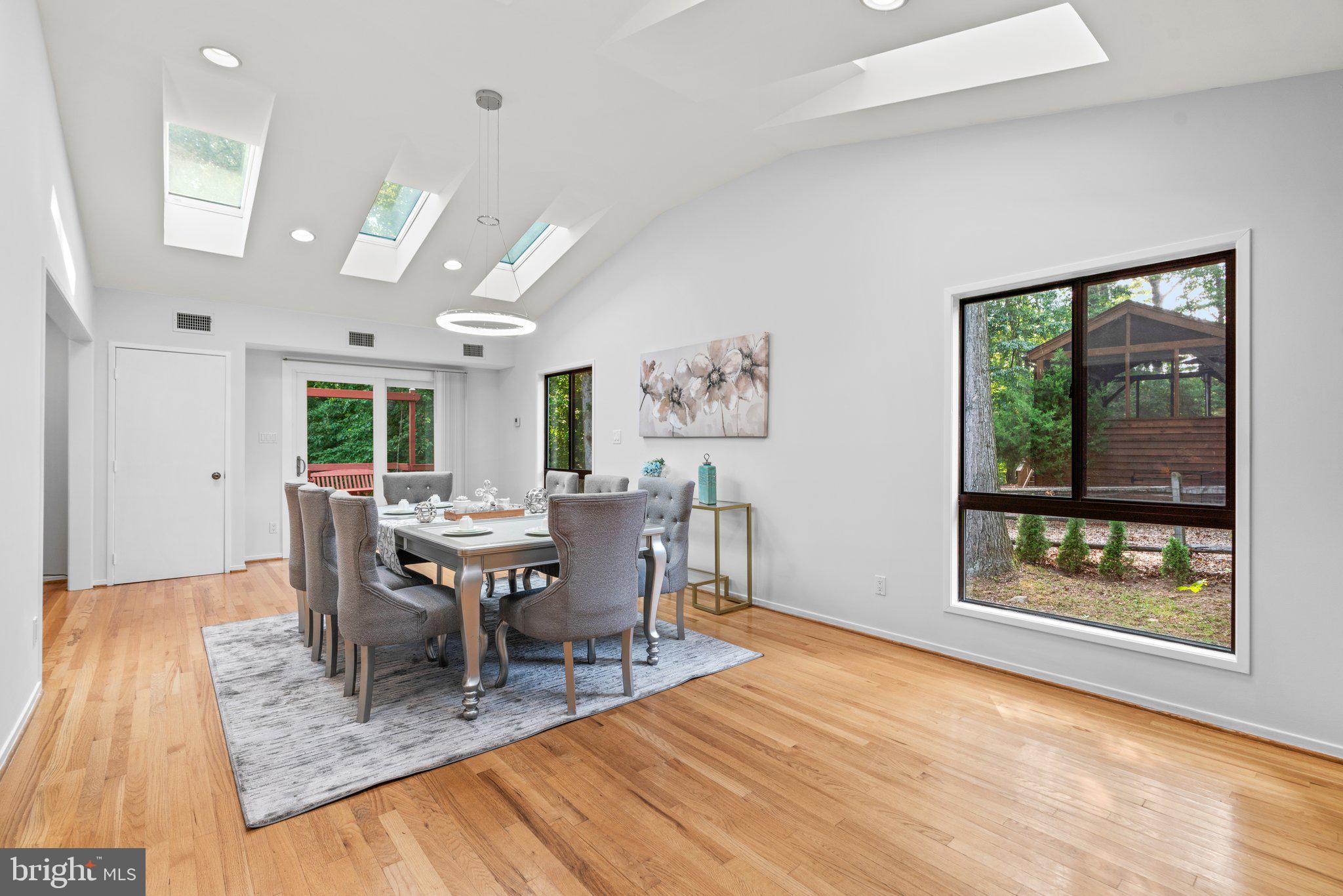 POTOMAC SPRINGS - Residential