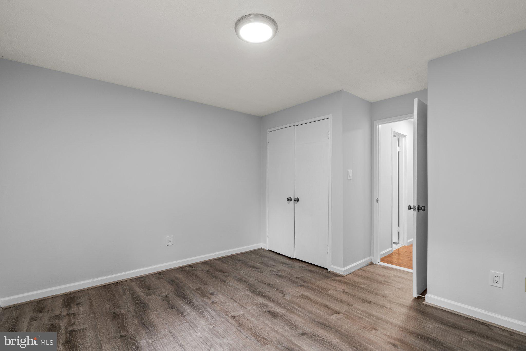 POTOMAC SPRINGS - Residential