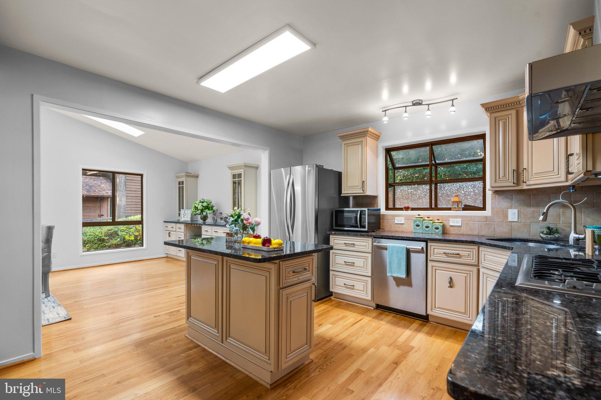 POTOMAC SPRINGS - Residential