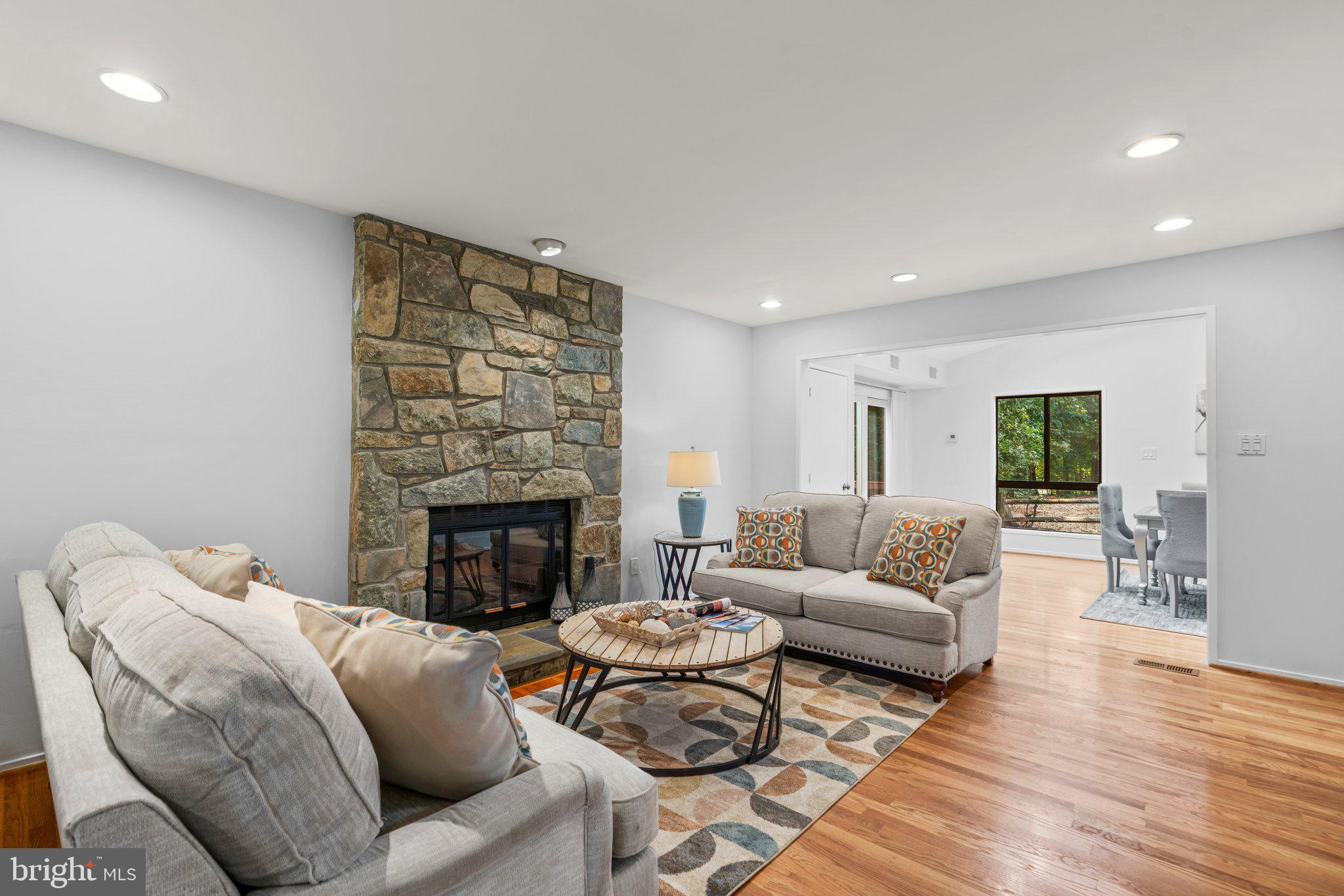 POTOMAC SPRINGS - Residential