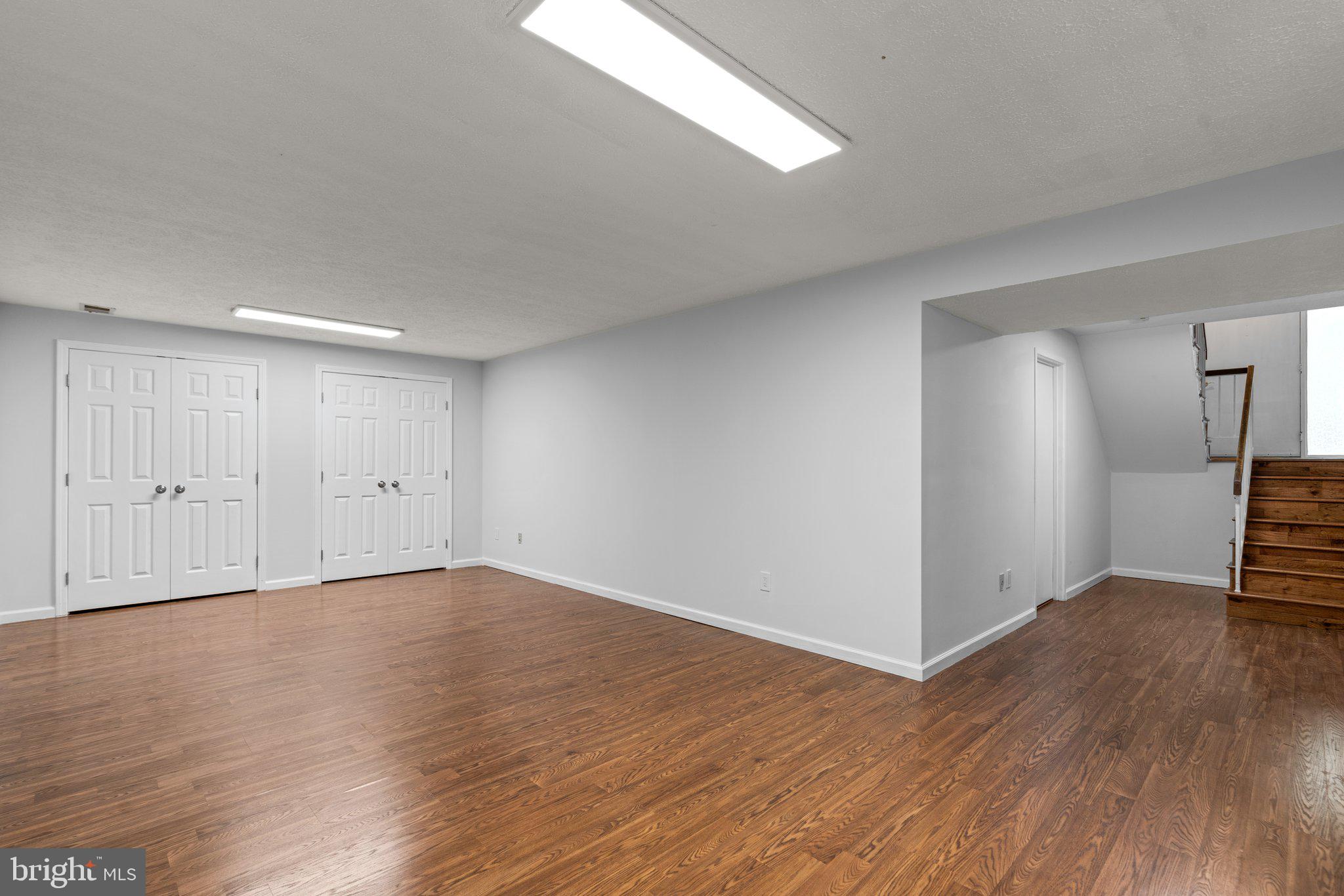 POTOMAC SPRINGS - Residential