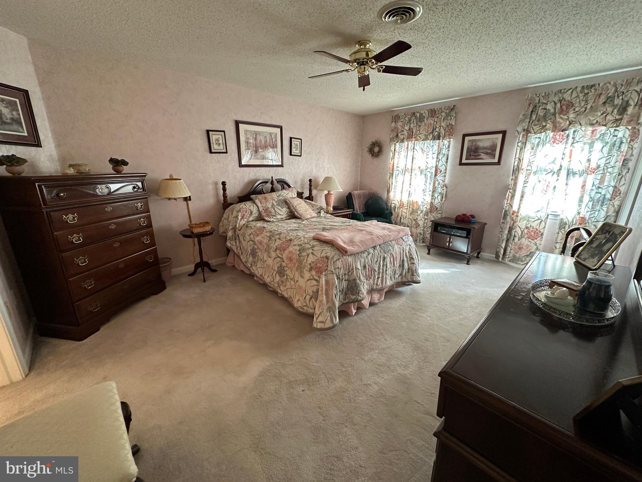 VAN LEAR - Residential