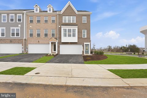 Townhouse For Sale - 2503 Karstad Place<br/> WALDORF, MD 20603