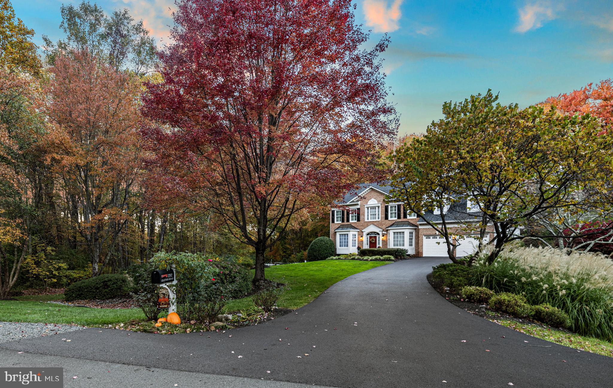 STONEY CREEK WOODS - Residential
