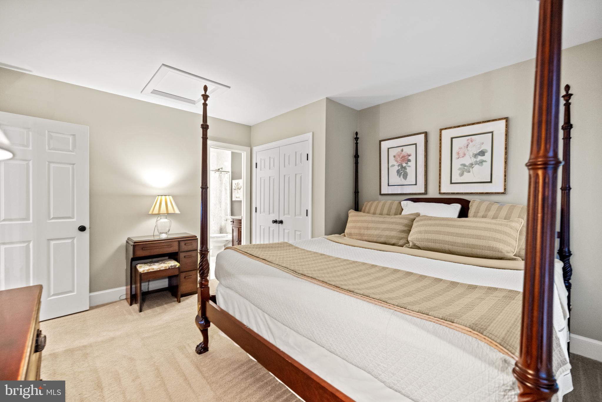 STONEY CREEK WOODS - Residential